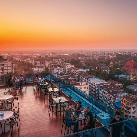 Hotel Sanchaung Yangon Exteriör bild