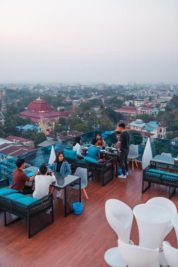 Hotel Sanchaung Yangon Exteriör bild