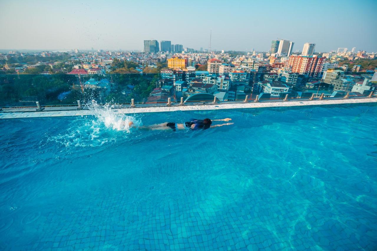 Hotel Sanchaung Yangon Exteriör bild